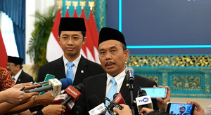 Prabowo Lantik Syahganda Nainggolan sebagai Kepala Badan Komunikasi Pemerintah